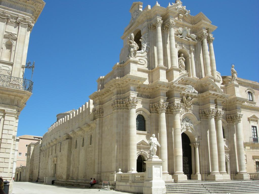 Syracuseapartments Isonzo Di Siracusa Stupendo Appartamento Vicino Ad Ortigia E A 200M Dal Mare Eksteriør bilde
